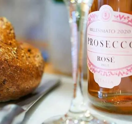 Approach - 30 Steps From - Luxury House With Covered Table Tennis - Netflix Smart Tv Ferienhaus