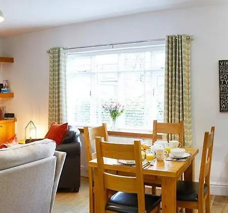 Approach - 30 Steps From - Luxury House With Covered Table Tennis - Netflix Smart Tv *