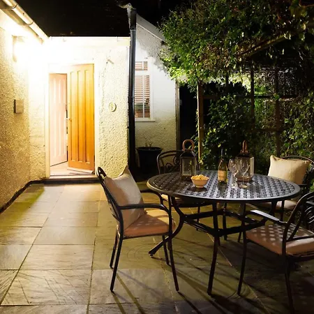 Approach - 30 Steps From - Luxury House With Covered Table Tennis - Netflix Smart Tv * Filey