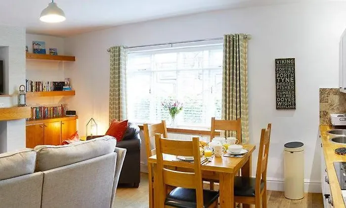 Approach - 30 Steps From - Luxury House With Covered Table Tennis - Netflix Smart Tv *