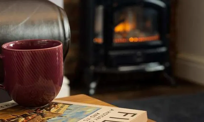 Approach - 30 Steps From - Luxury House With Covered Table Tennis - Netflix Smart Tv