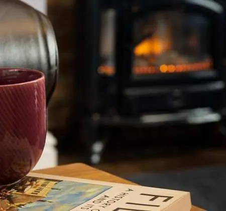 Approach - 30 Steps From - Luxury House With Covered Table Tennis - Netflix Smart Tv